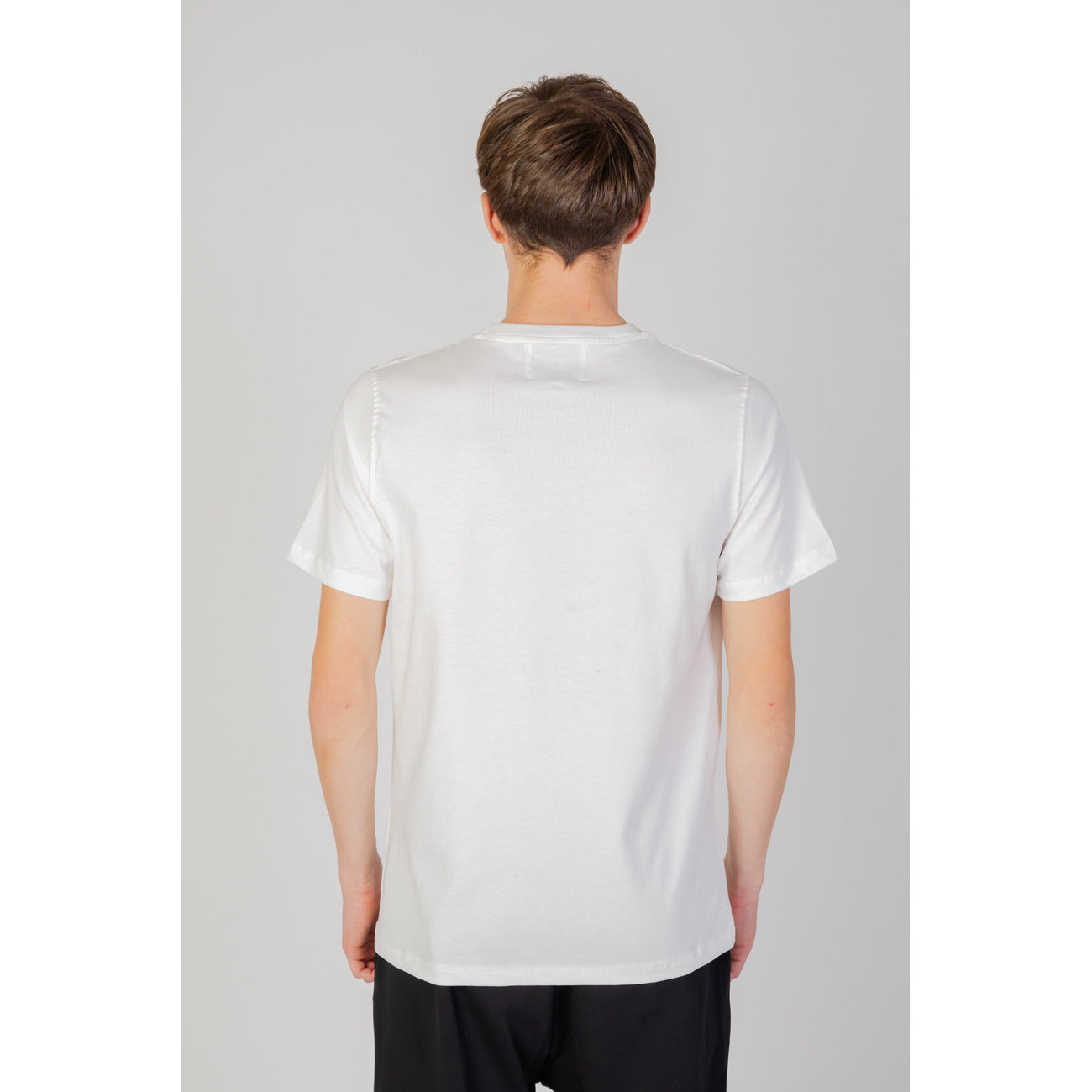Underclub Men T-Shirt