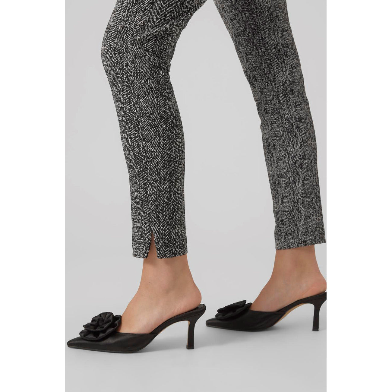 Aware Women Trousers