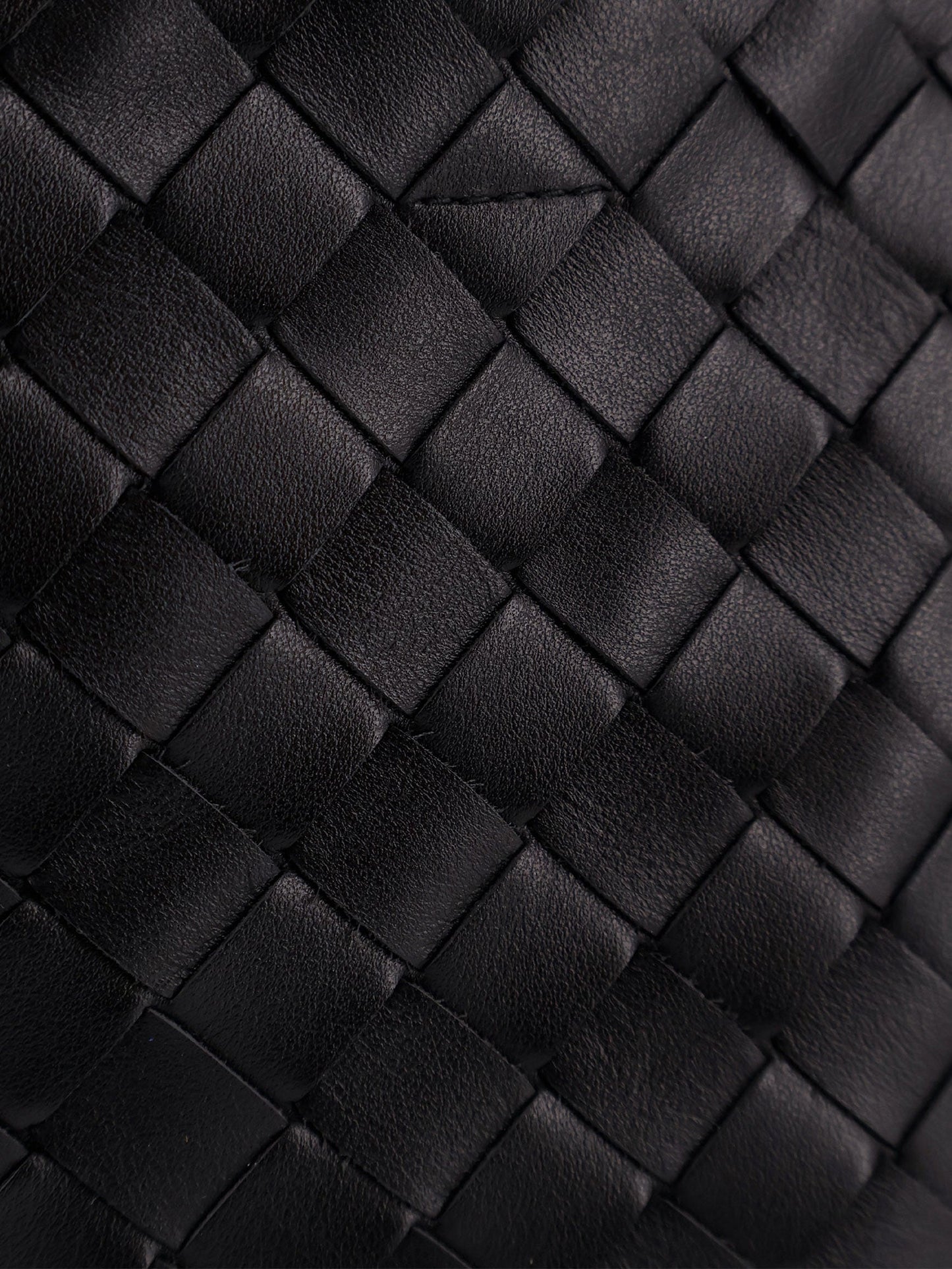 BOTTEGA VENETA Leather crossbody bag with Intrecciato pattern